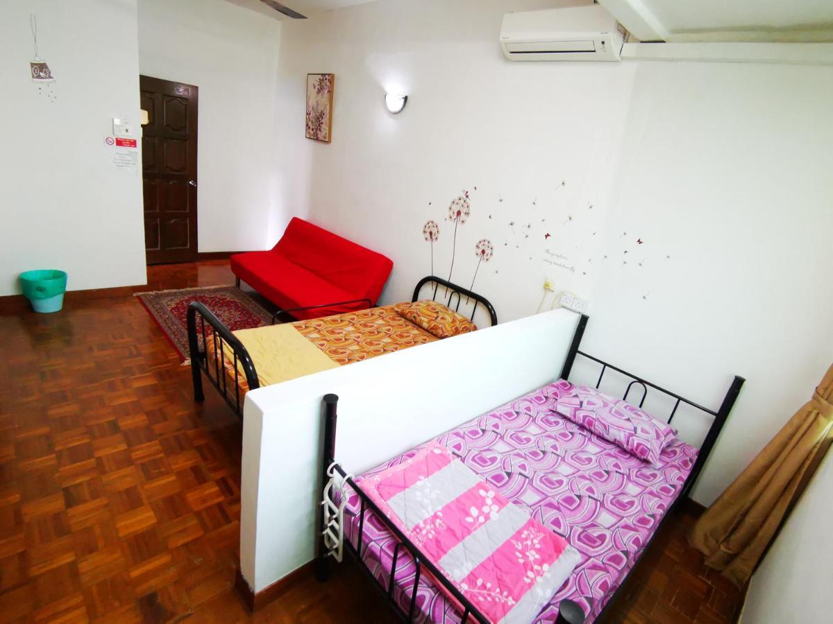 Lpm Room Tanjung Bungah  Exterior photo